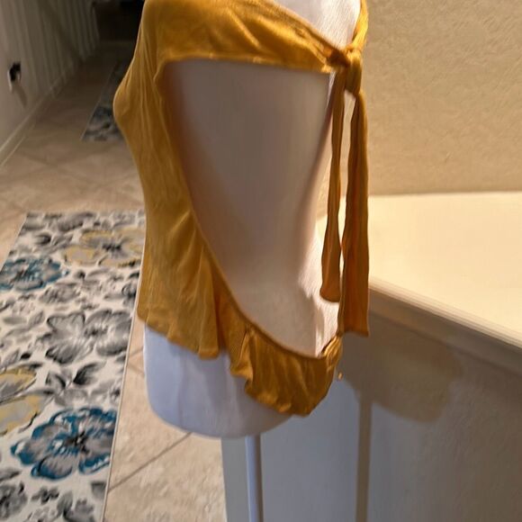 Savannah Morrow Womens Medium Lima Top Gold Halter Tie Draped Neck NWT - Picture 5 of 10